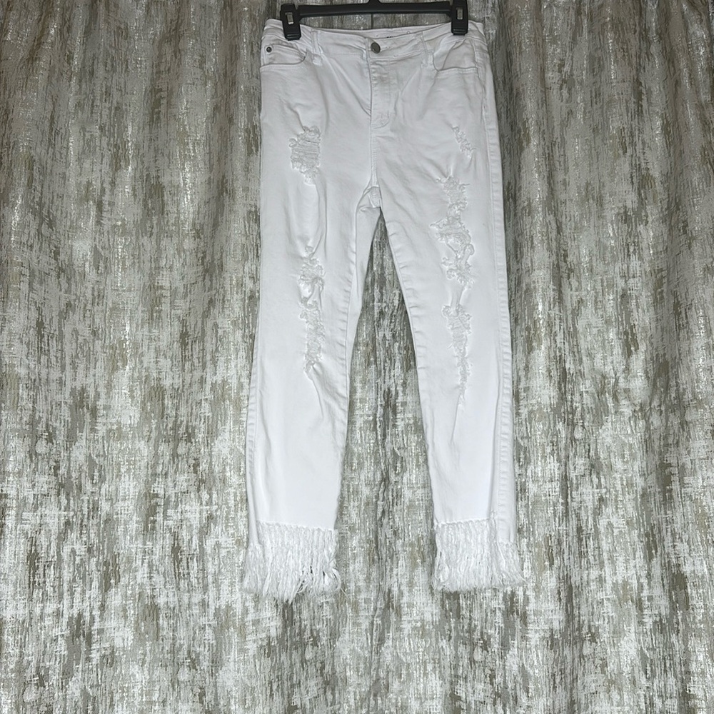 White distressed cute pants